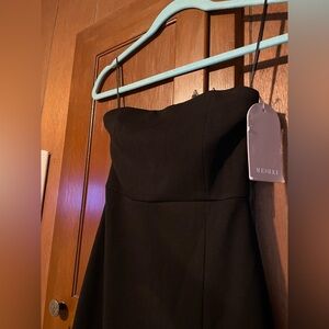 Meshki Elegant Black Strapless Dress